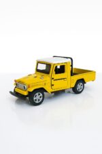 Carrinho Colecionavel Miniatura Rural 1:32 – Pronta para Aventura no Campo!